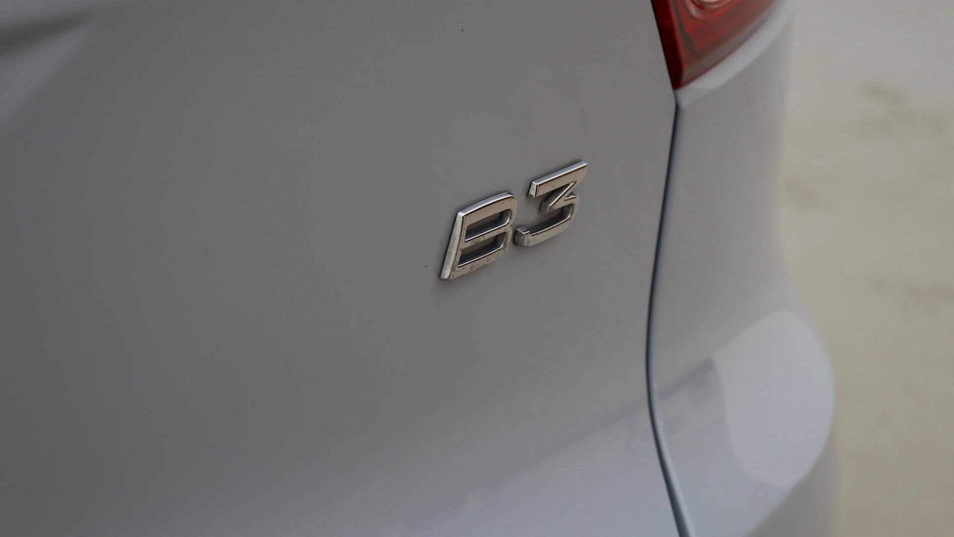 Volvo XC40 view 44