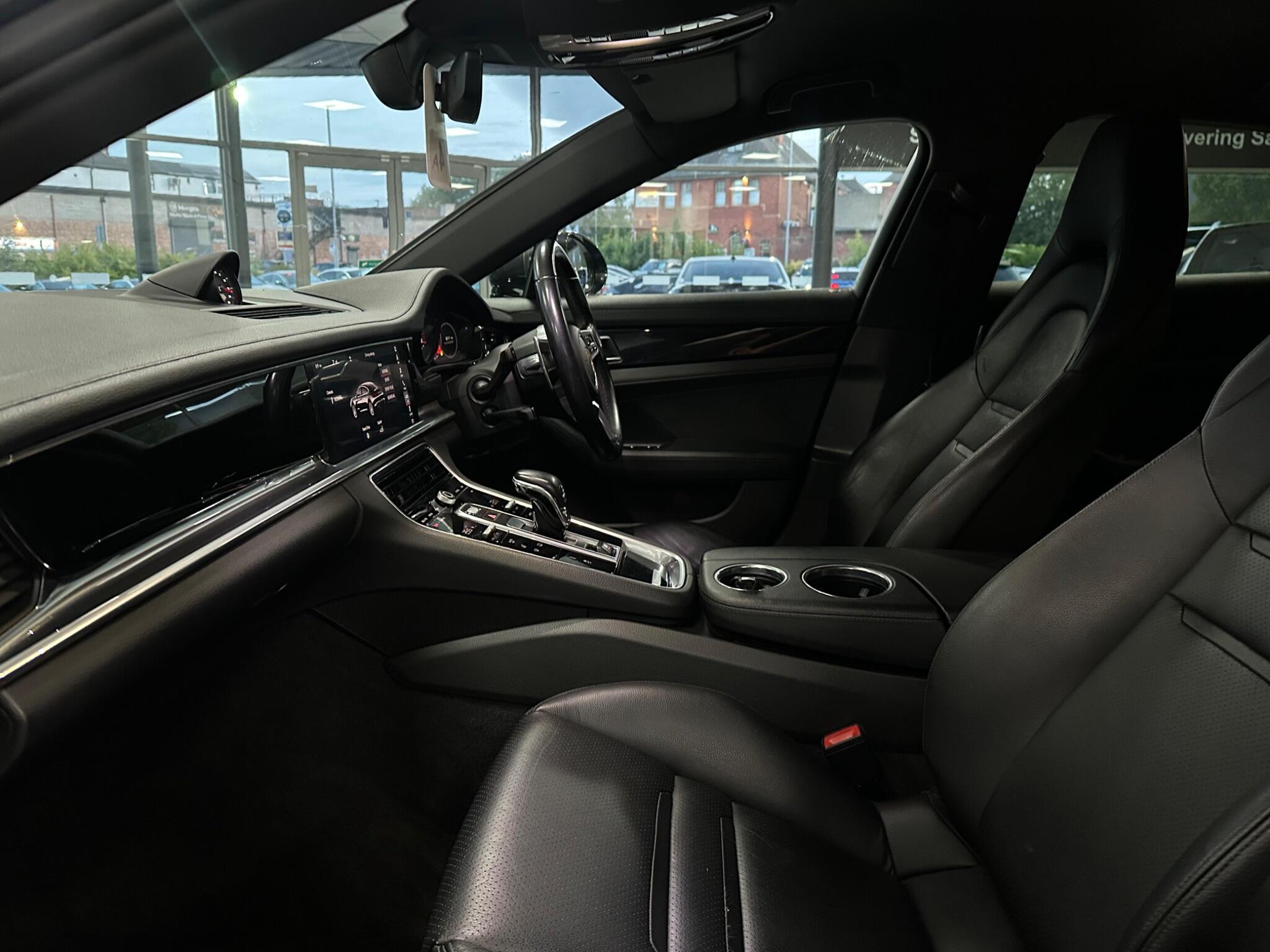 Porsche Panamera view 42