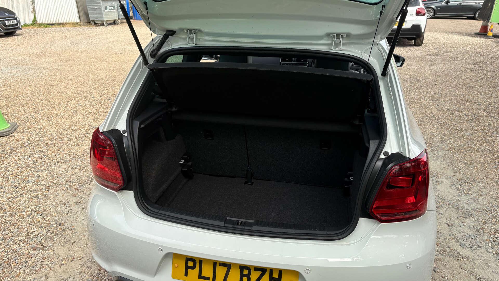 Volkswagen Polo view 39