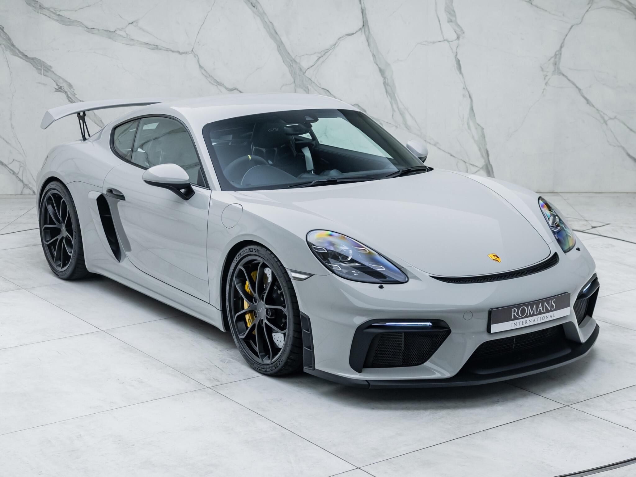 Porsche Cayman view 12