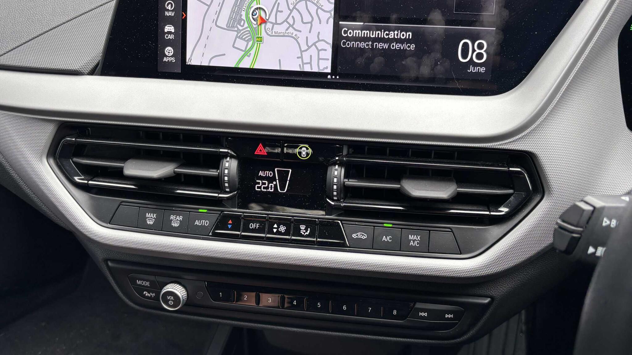 BMW 1 Series view 12