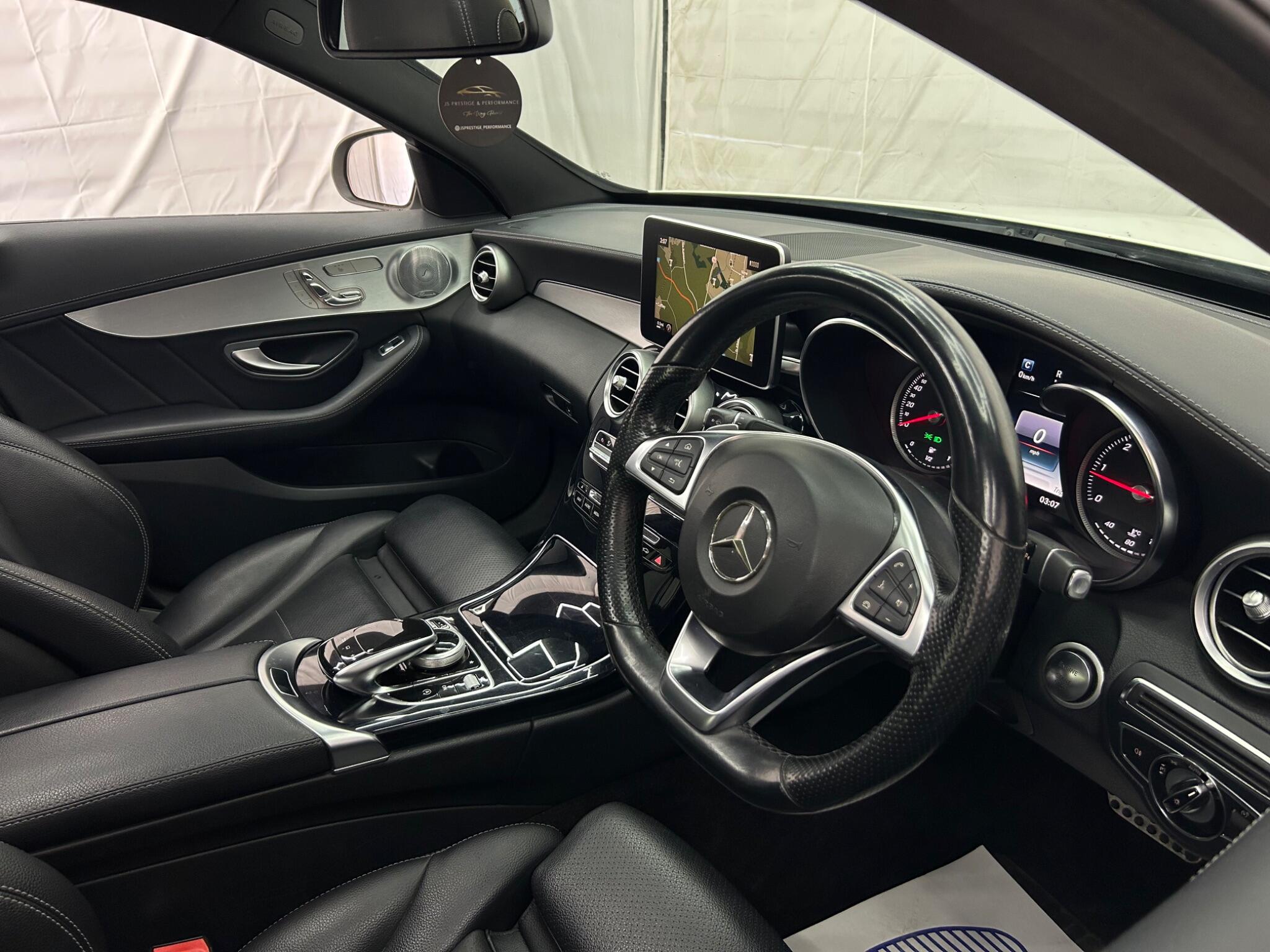 Mercedes-Benz C Class view 20