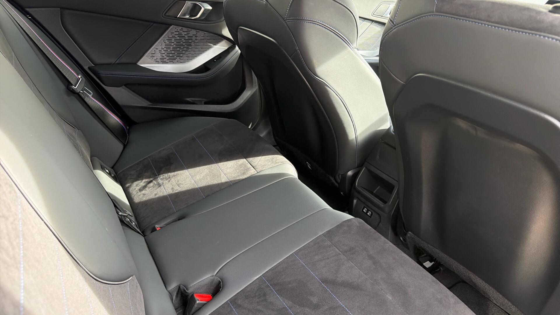 BMW 1 Series view 64