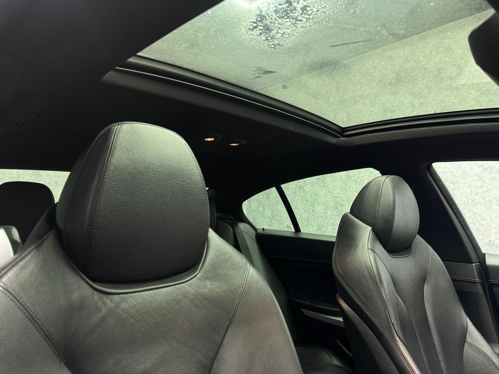 BMW 6 Series view 24