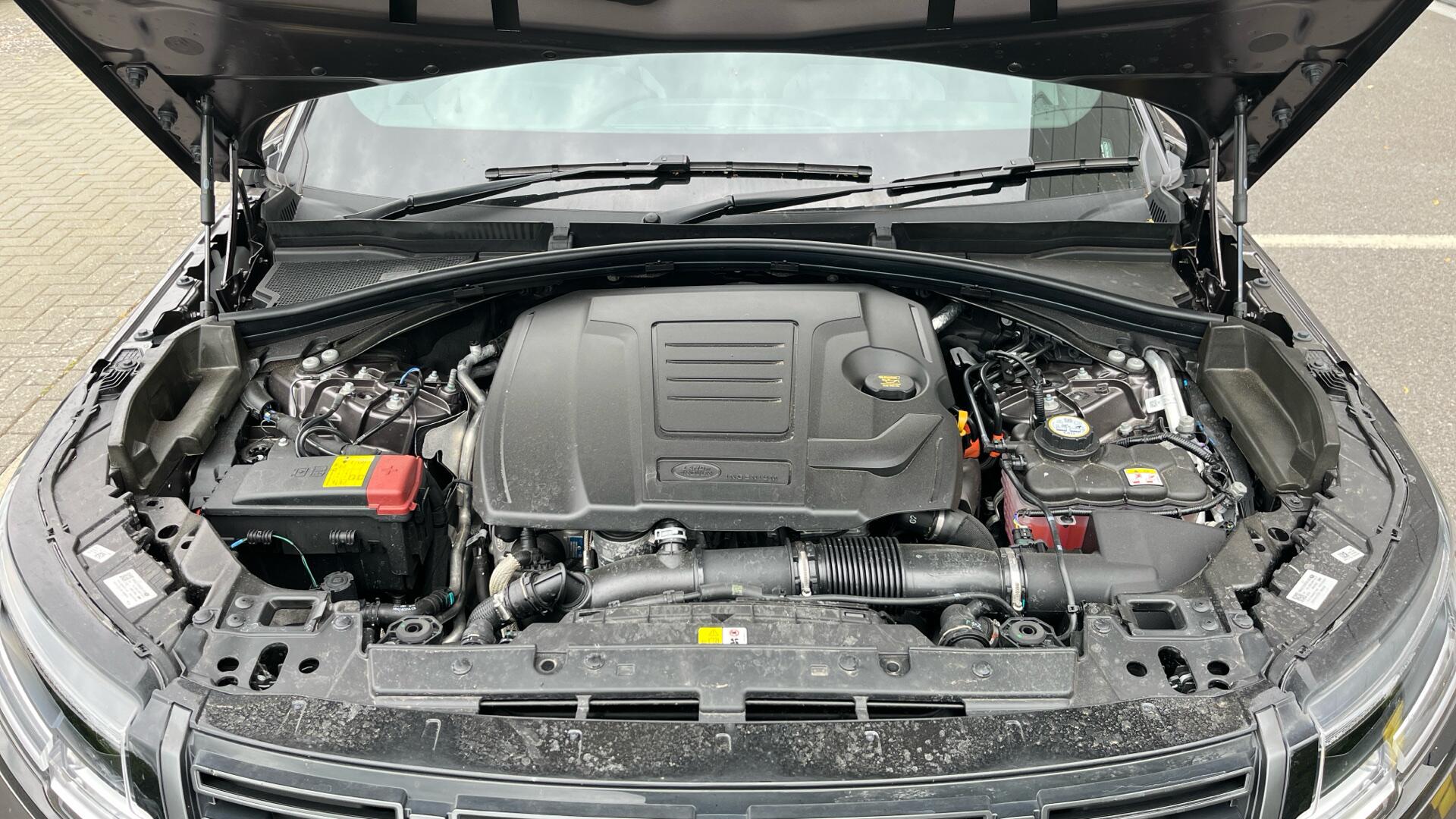 Land Rover Range Rover Velar view 25