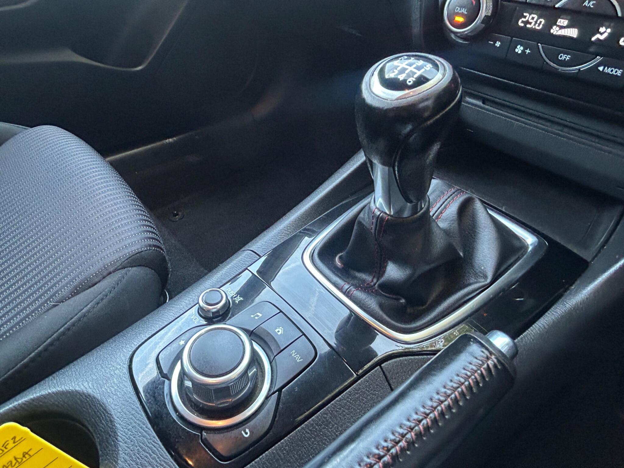 Mazda Mazda3 view 32