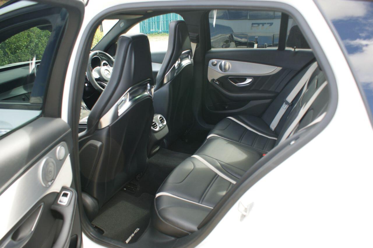Mercedes-Benz C Class view 37