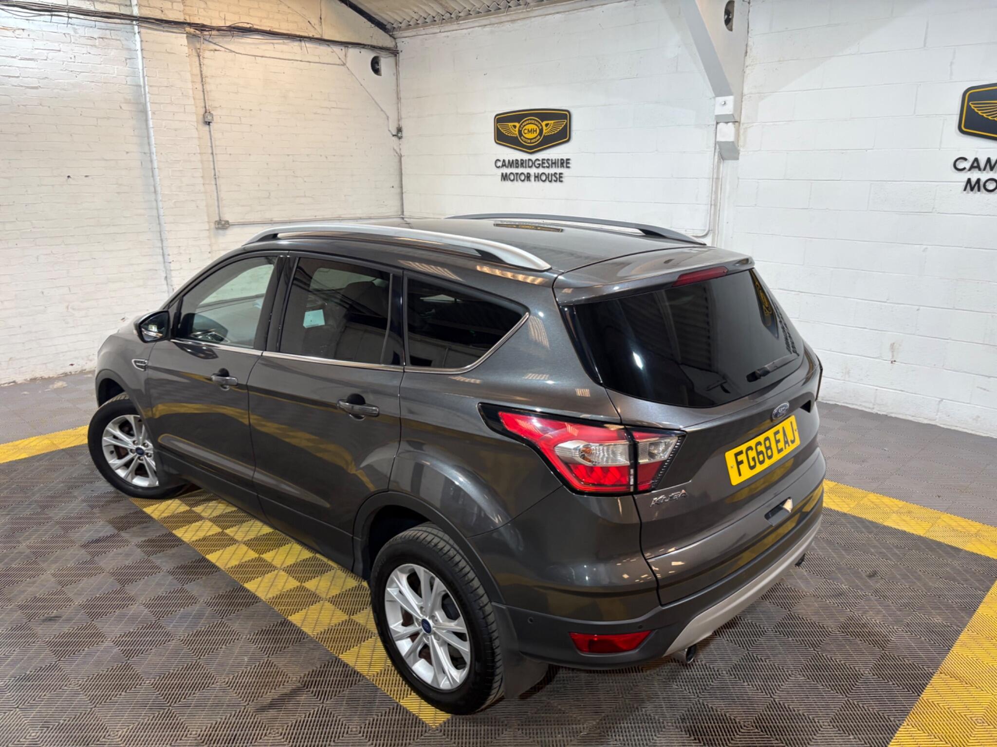 Ford Kuga view 4