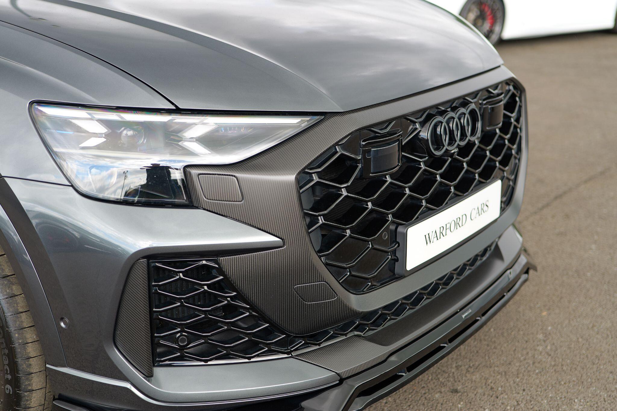 Audi RSQ8 view 8