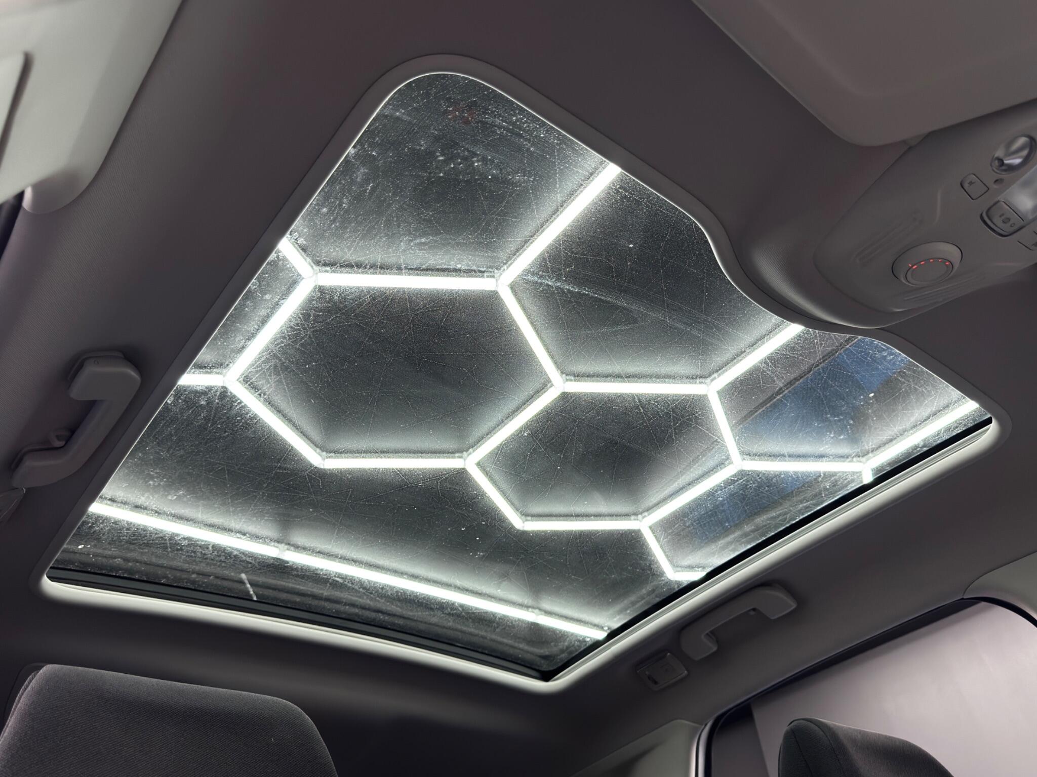 Citroen C4 Picasso view 31