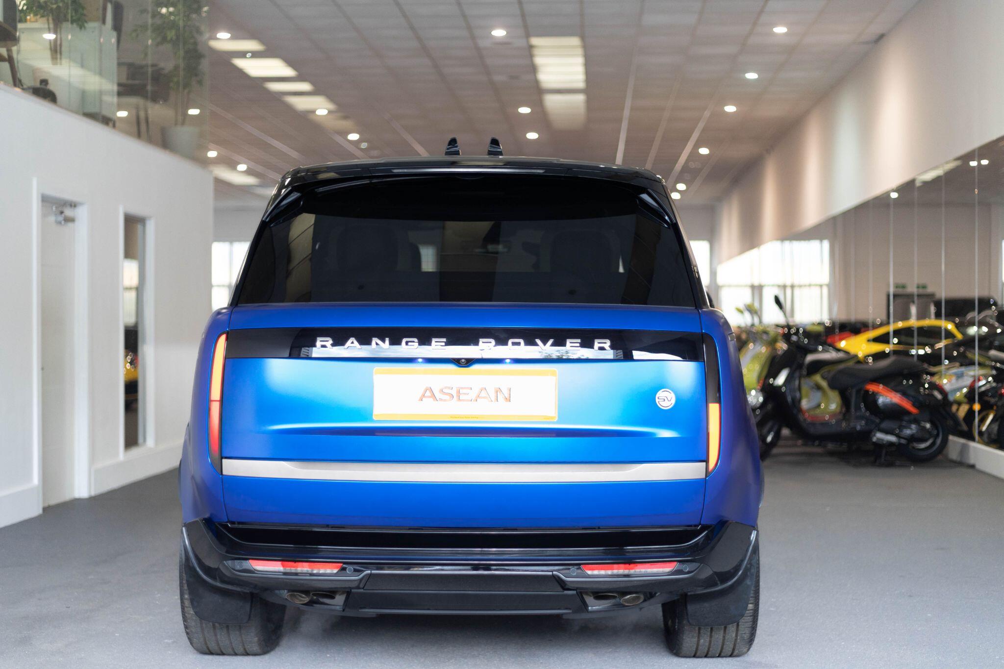 Land Rover Range Rover view 9