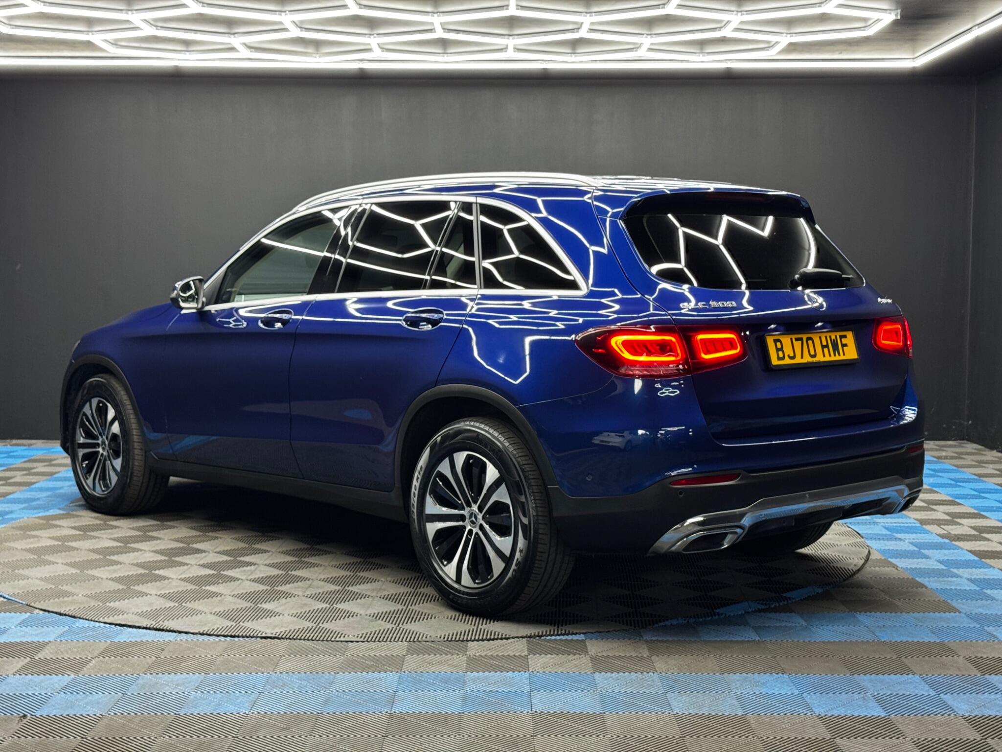 Mercedes-Benz GLC view 7