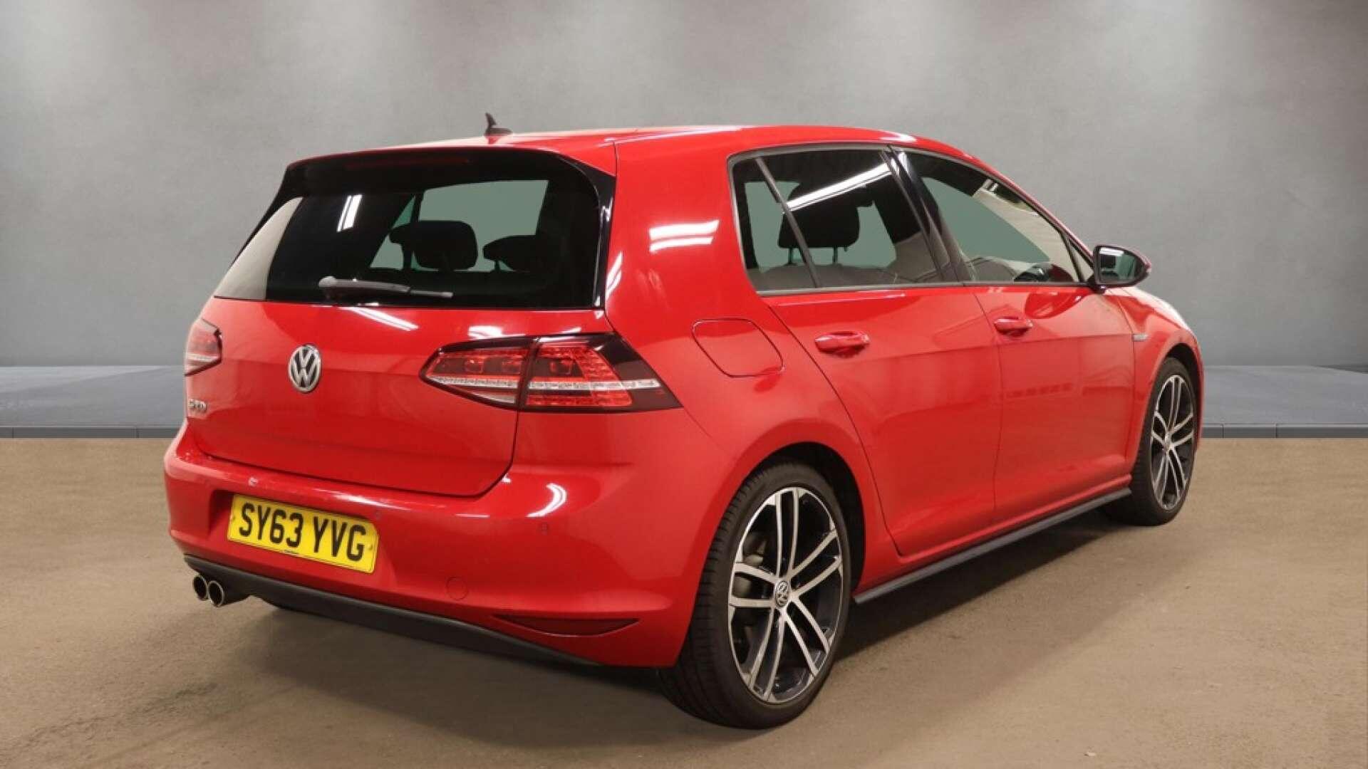 Volkswagen Golf view 9