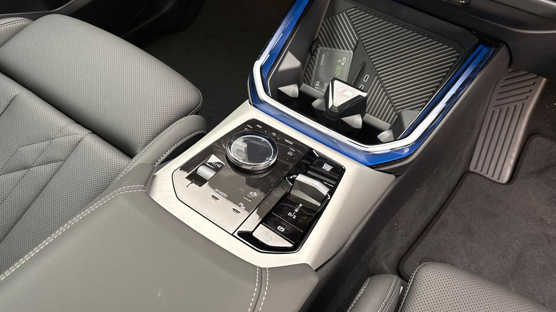 BMW X3 view 10