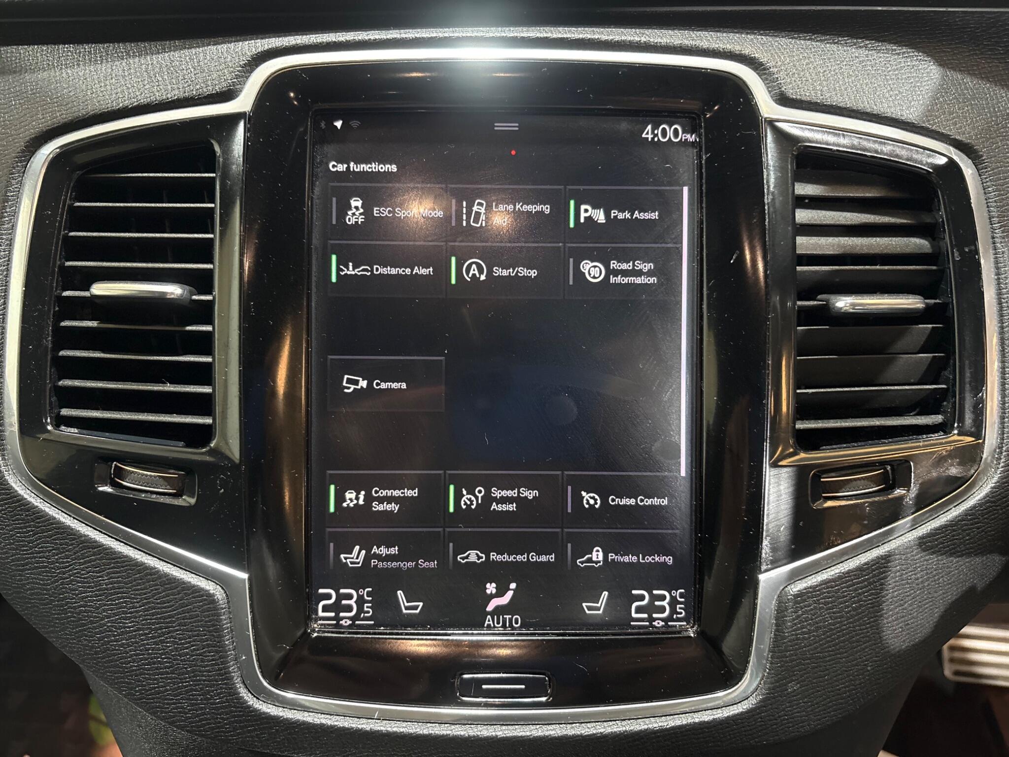 Volvo XC90 view 59