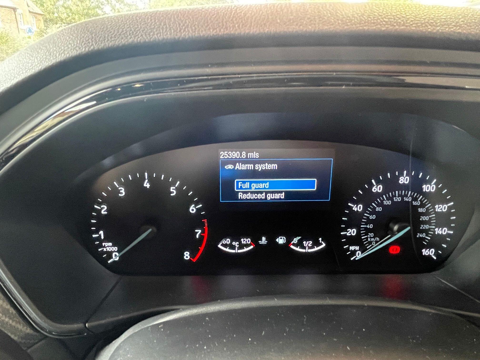 2019 Ford Focus 1.0T EcoBoost ST-Line X Euro 6 (s/s) 5dr • 25,930 miles image 12