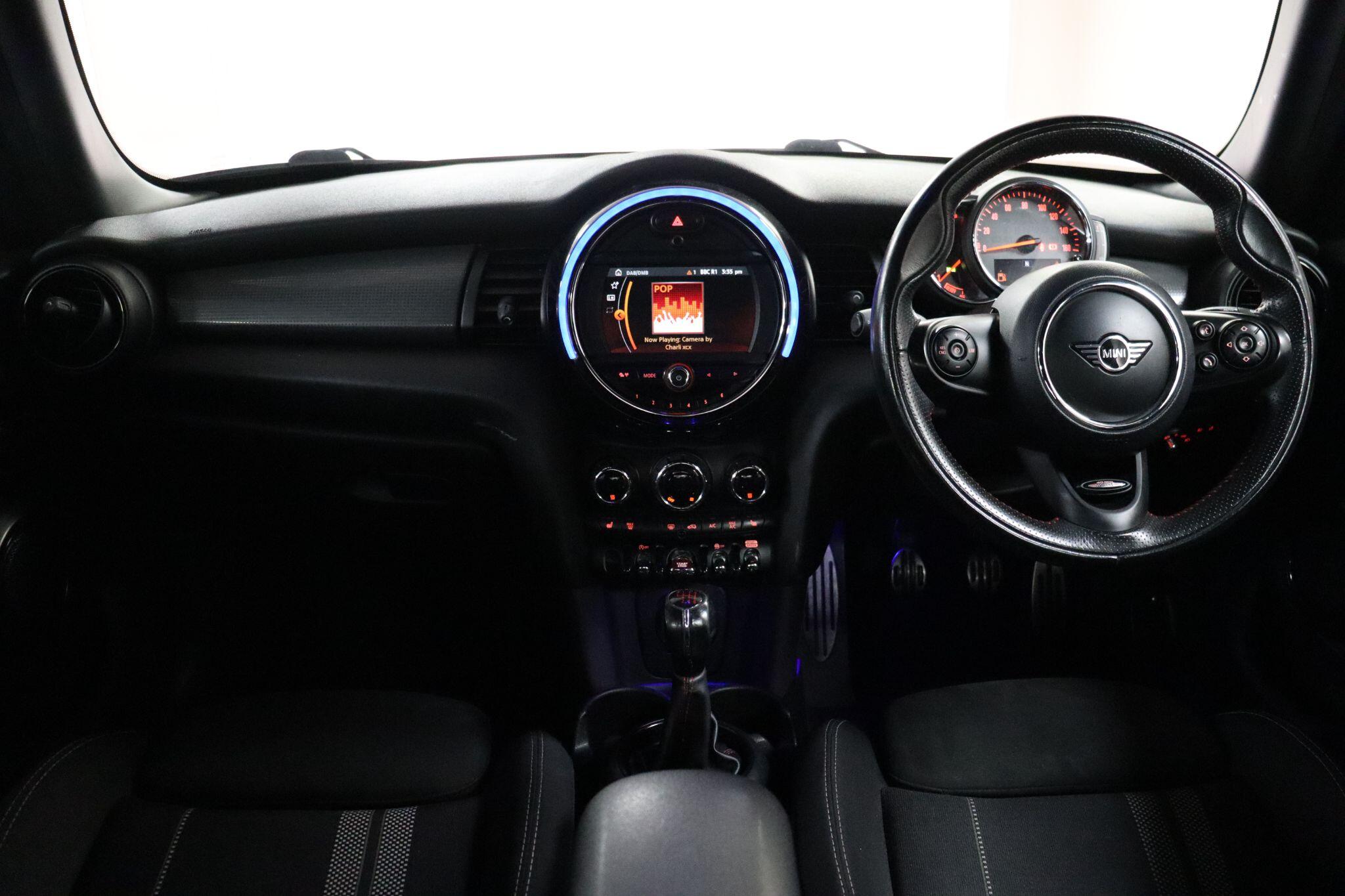 Mini Hatch view 40