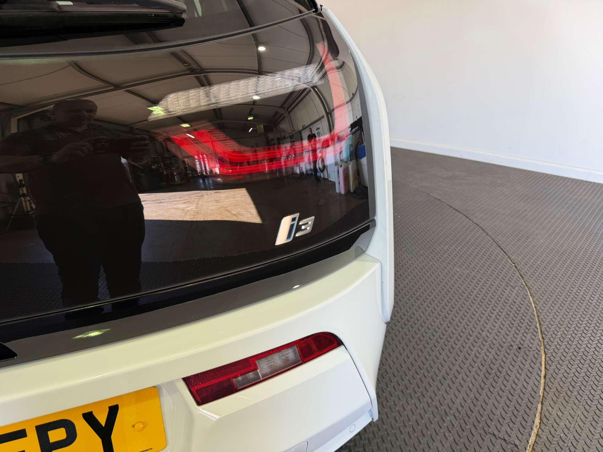 BMW i3 view 10