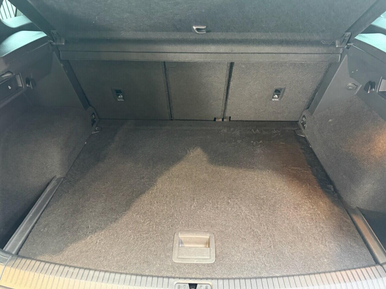 Volkswagen Tiguan view 40