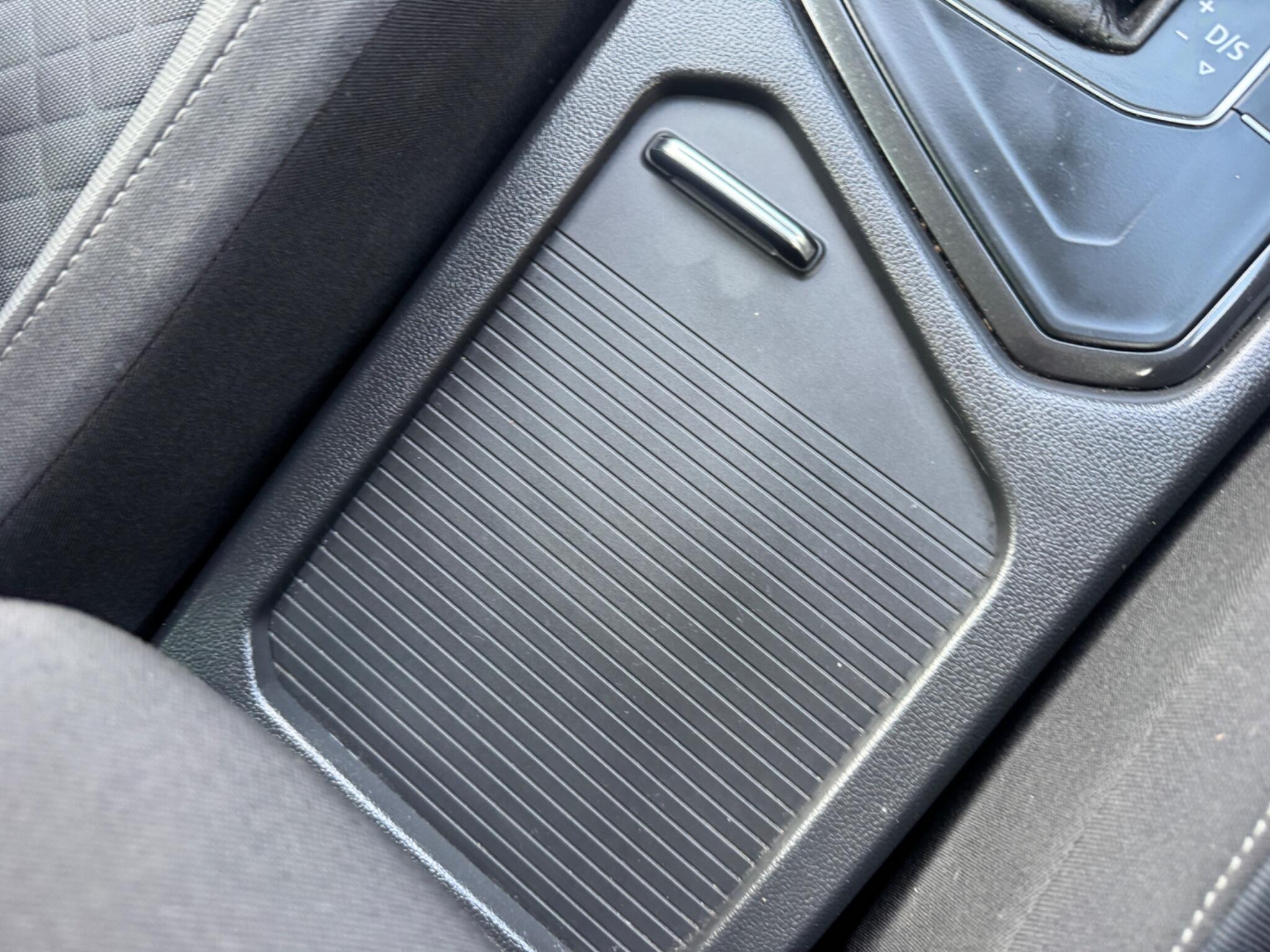 Volkswagen Tiguan view 40