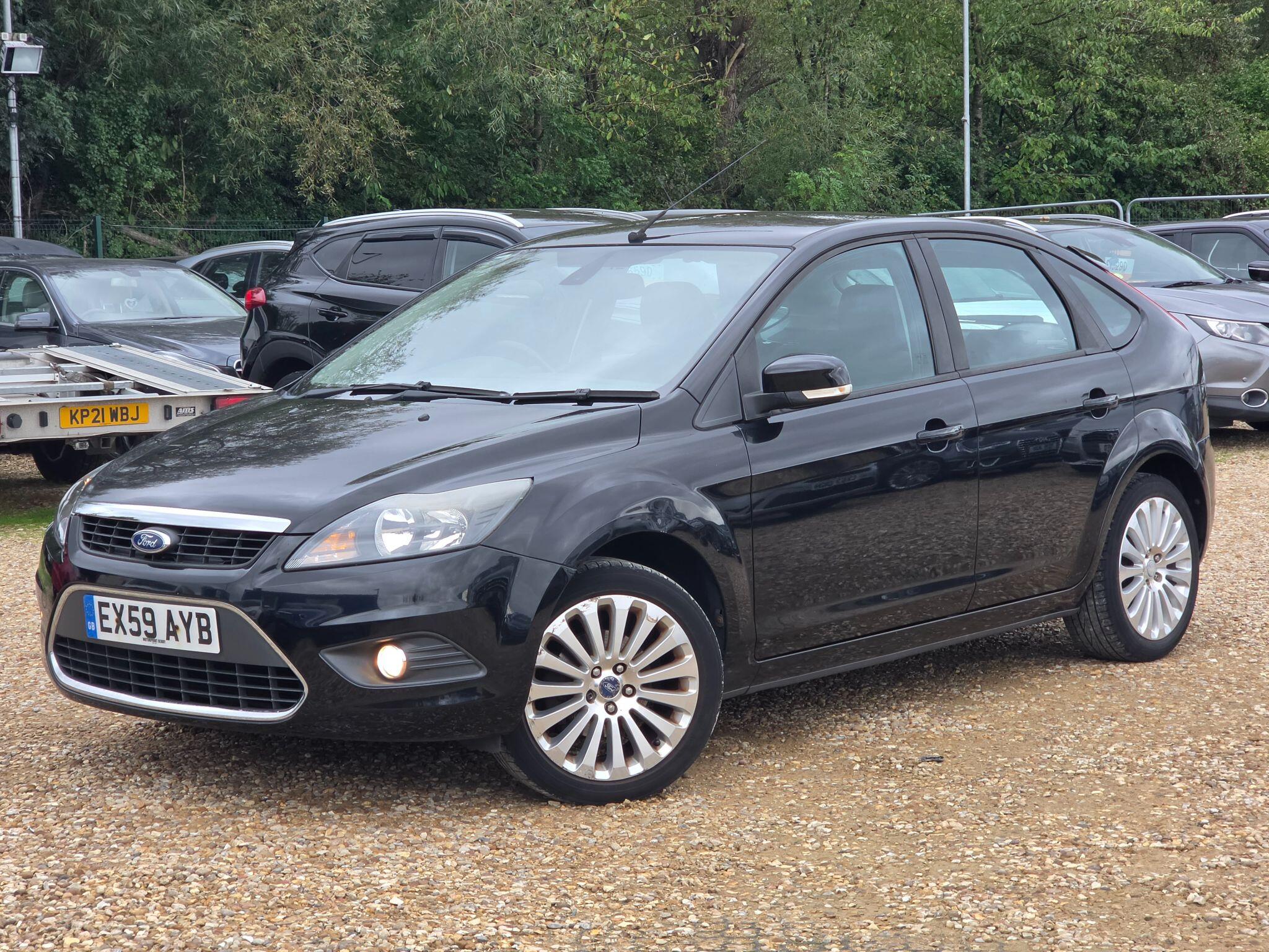 Ford Focus view 2