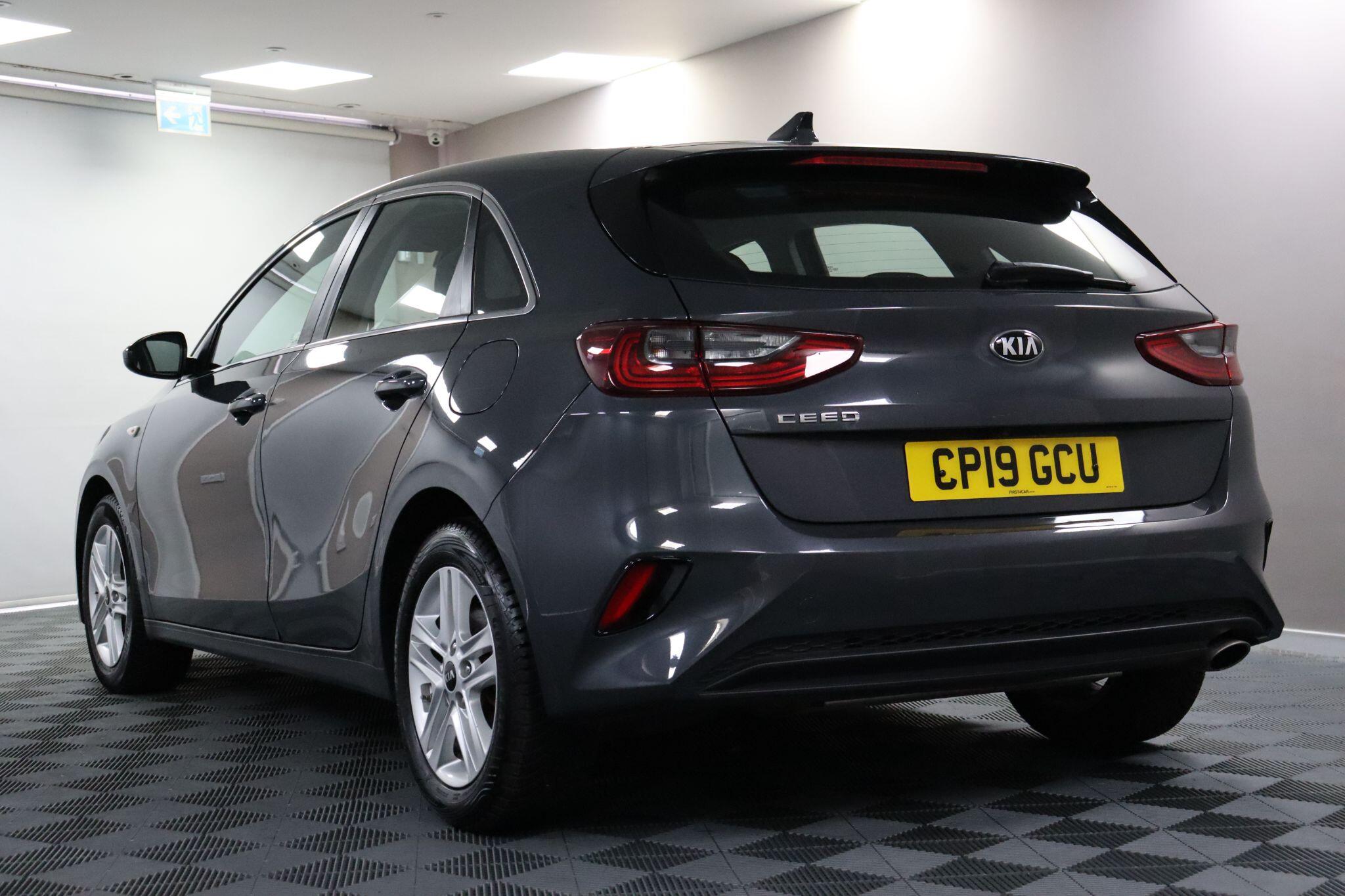 Kia Ceed view 22