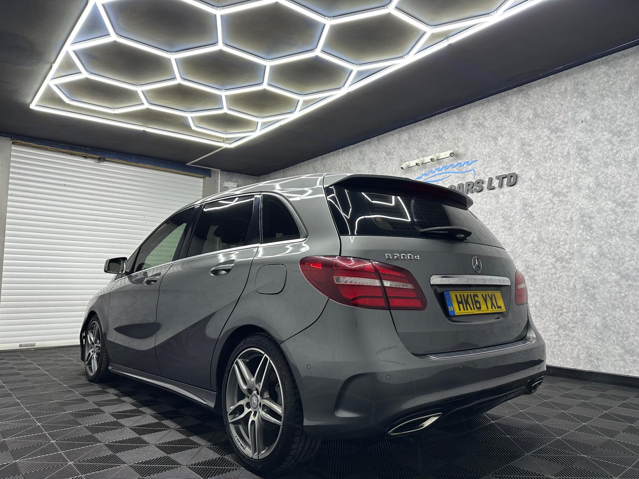Mercedes-Benz B-Class view 6