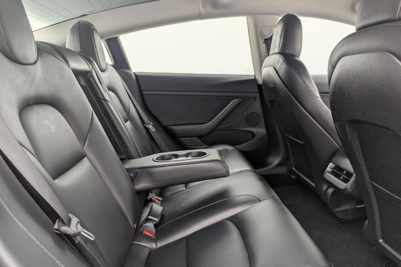 Tesla Model 3 view 16