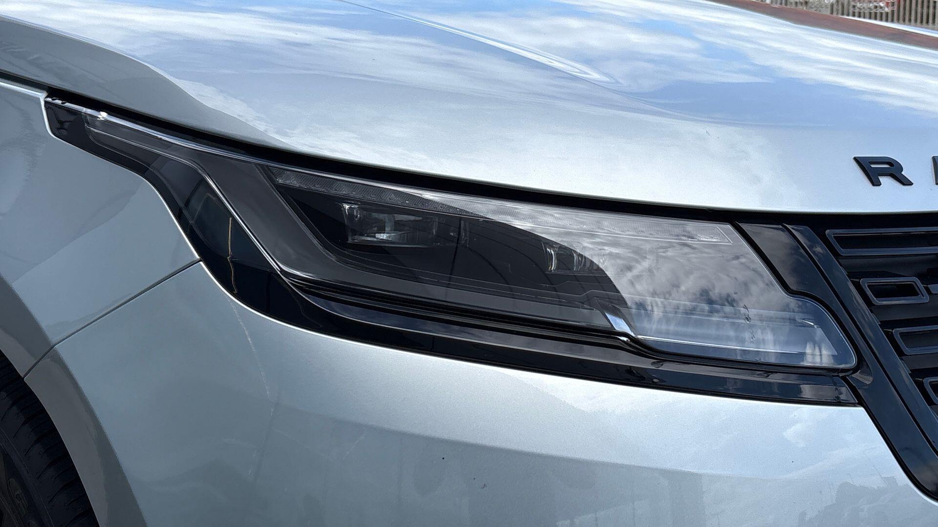 Land Rover Range Rover Velar view 17