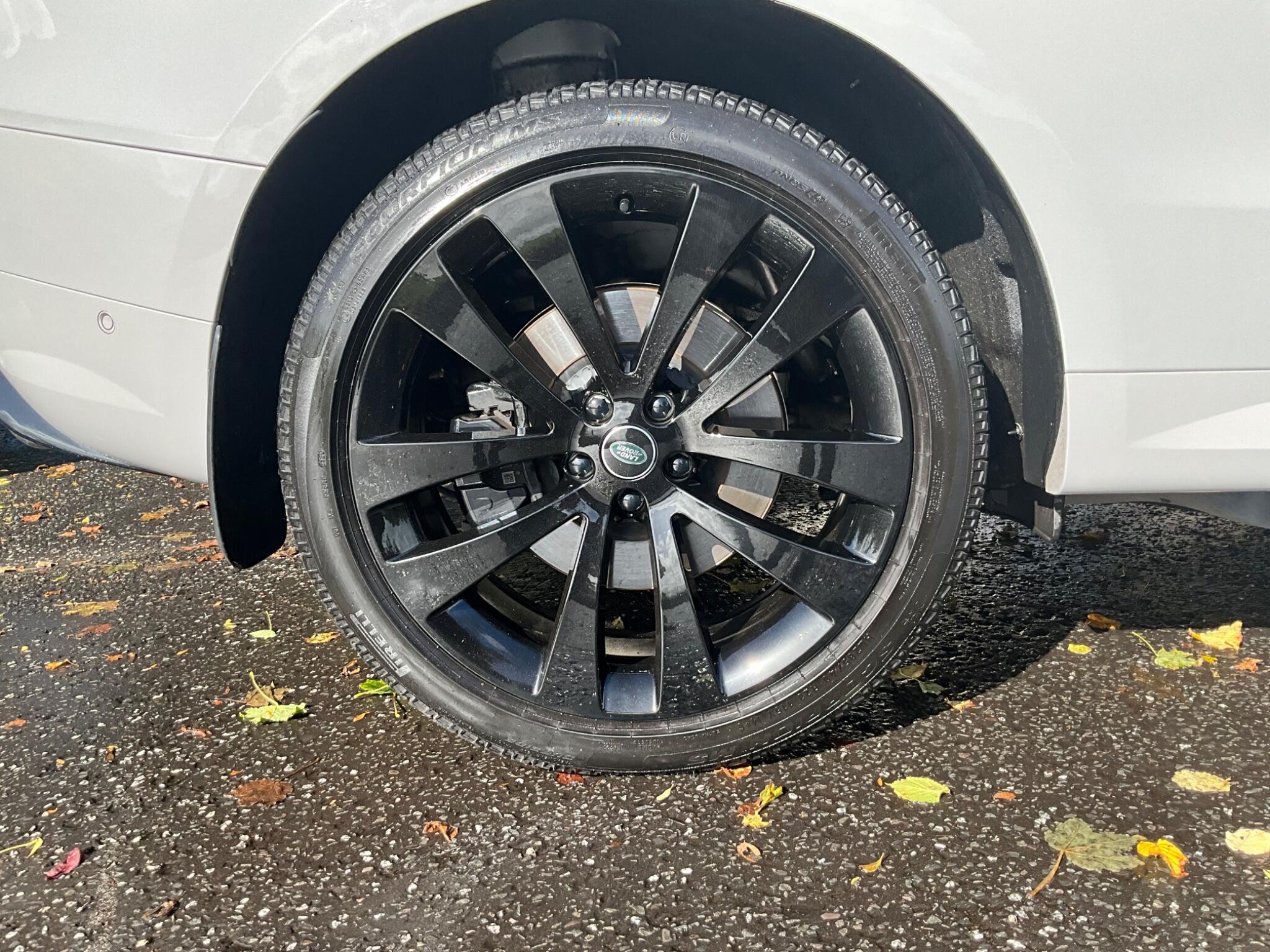 Land Rover Range Rover Sport view 22