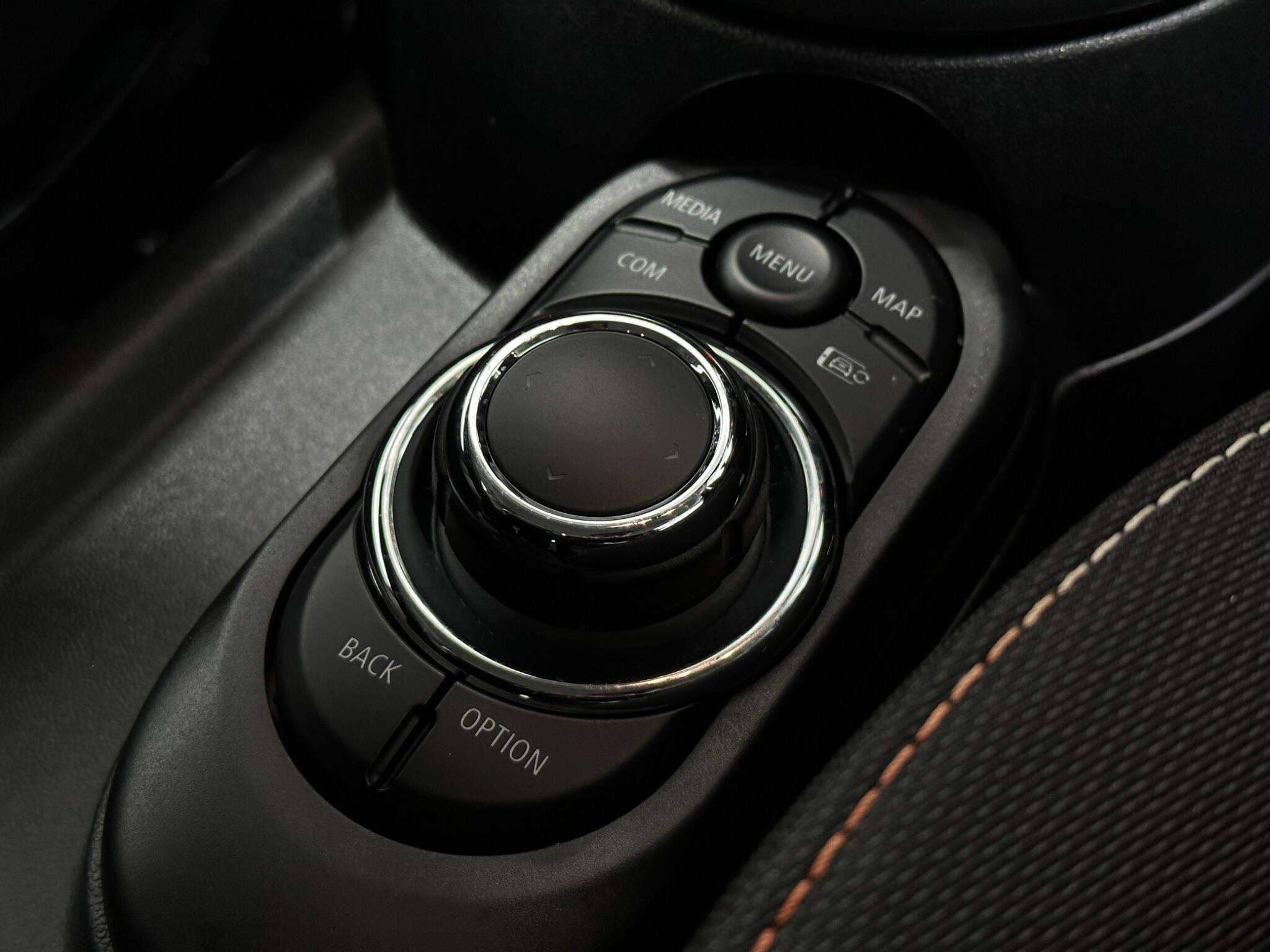 Mini Cooper view 21