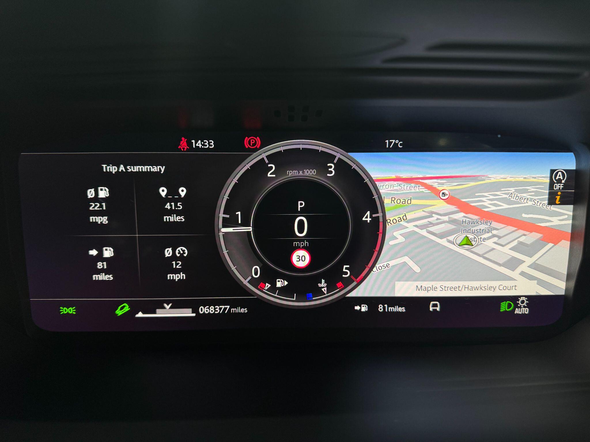 Land Rover Discovery Sport view 33