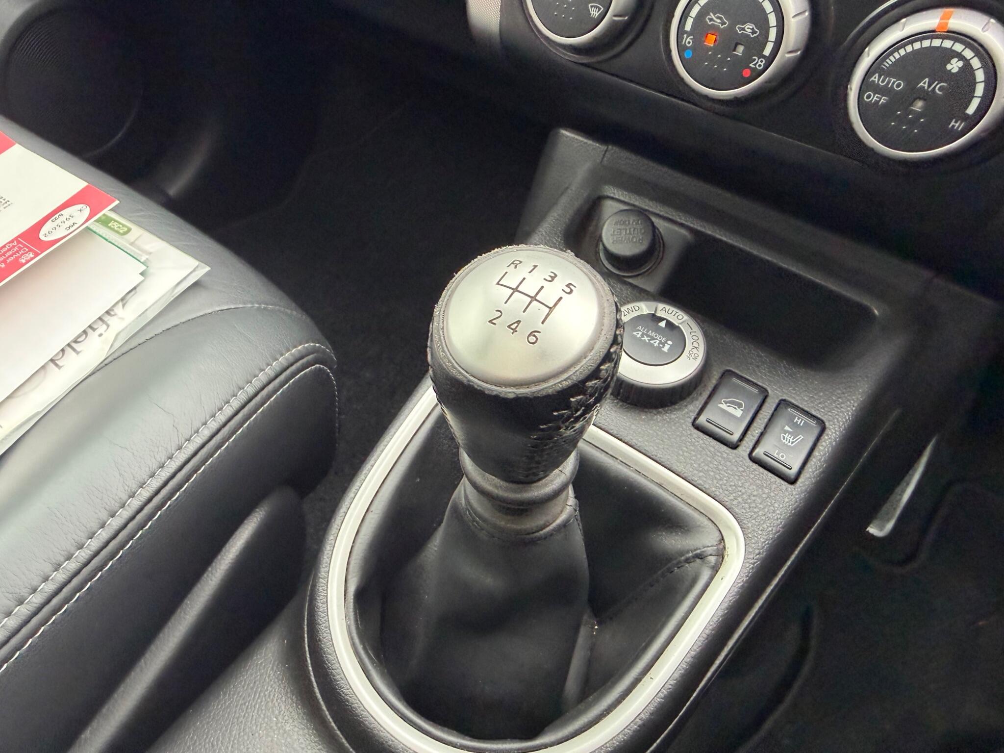 Nissan X-Trail view 32