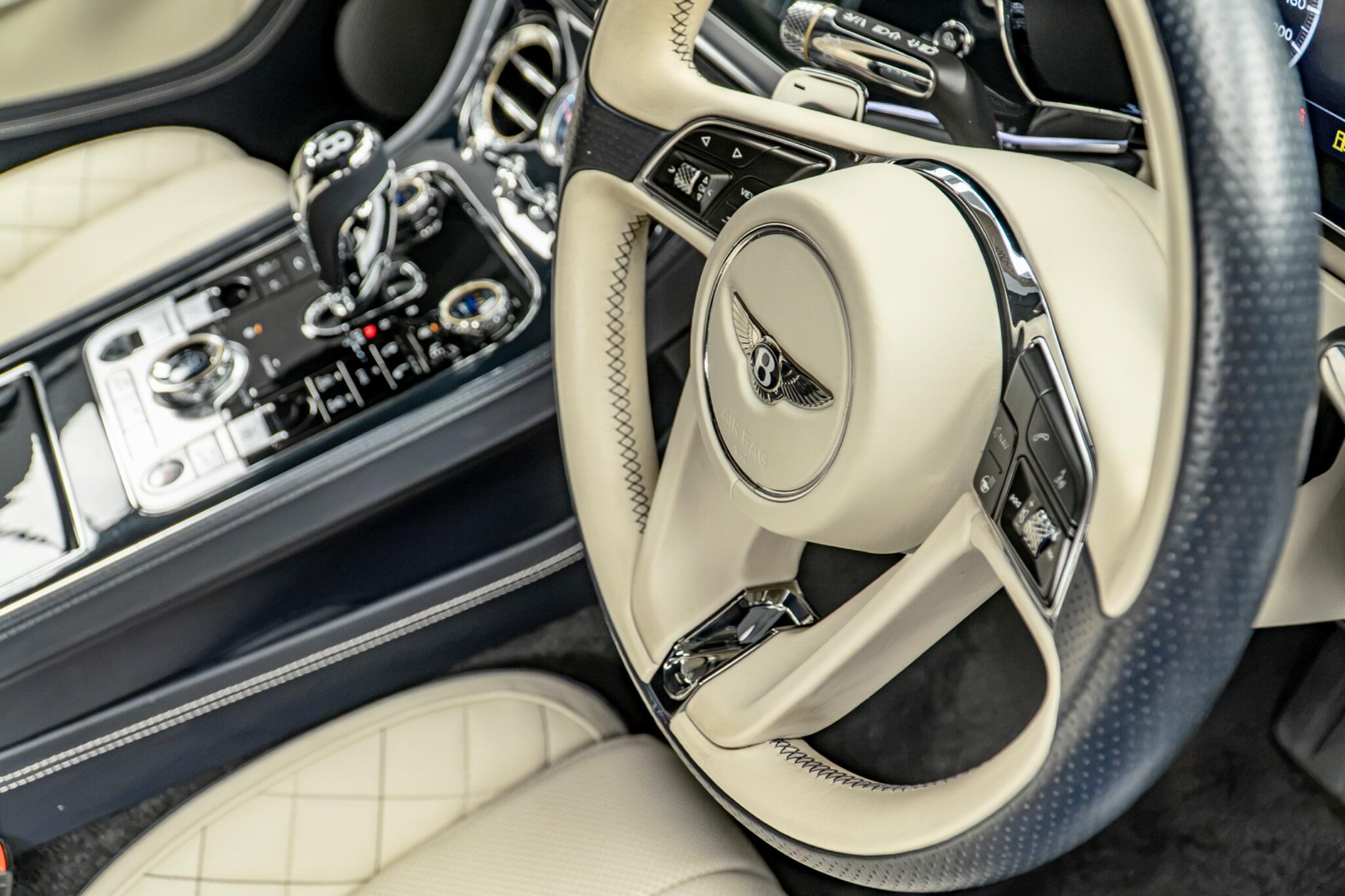 Bentley Continental view 36