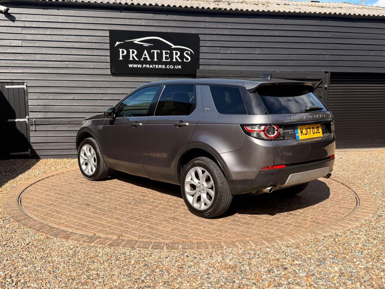 Land Rover Discovery Sport view 26