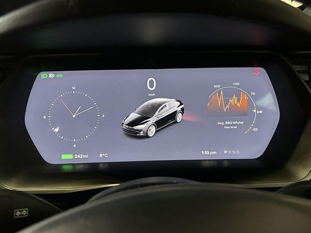 Tesla Model X view 42