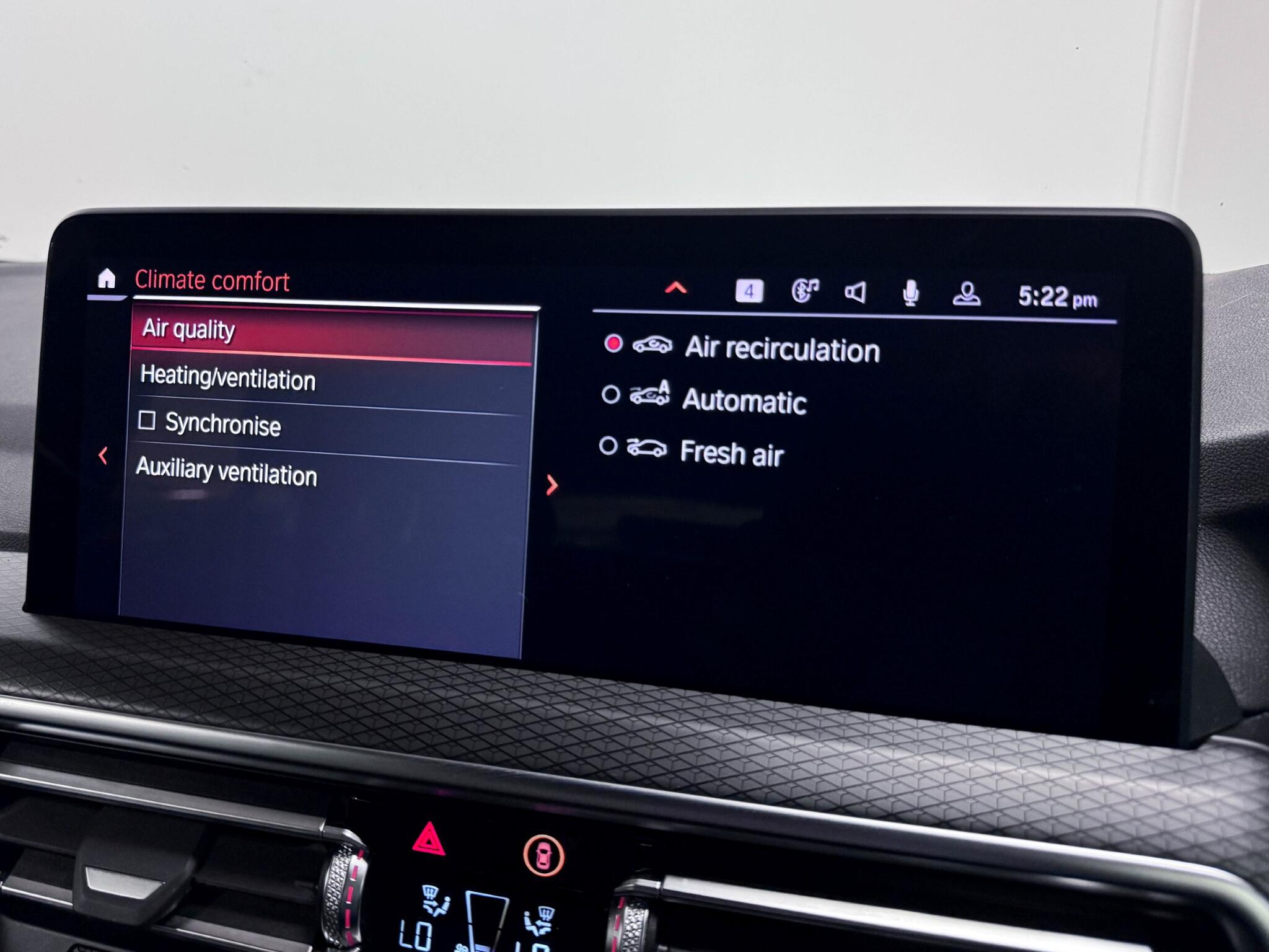BMW X4 view 70