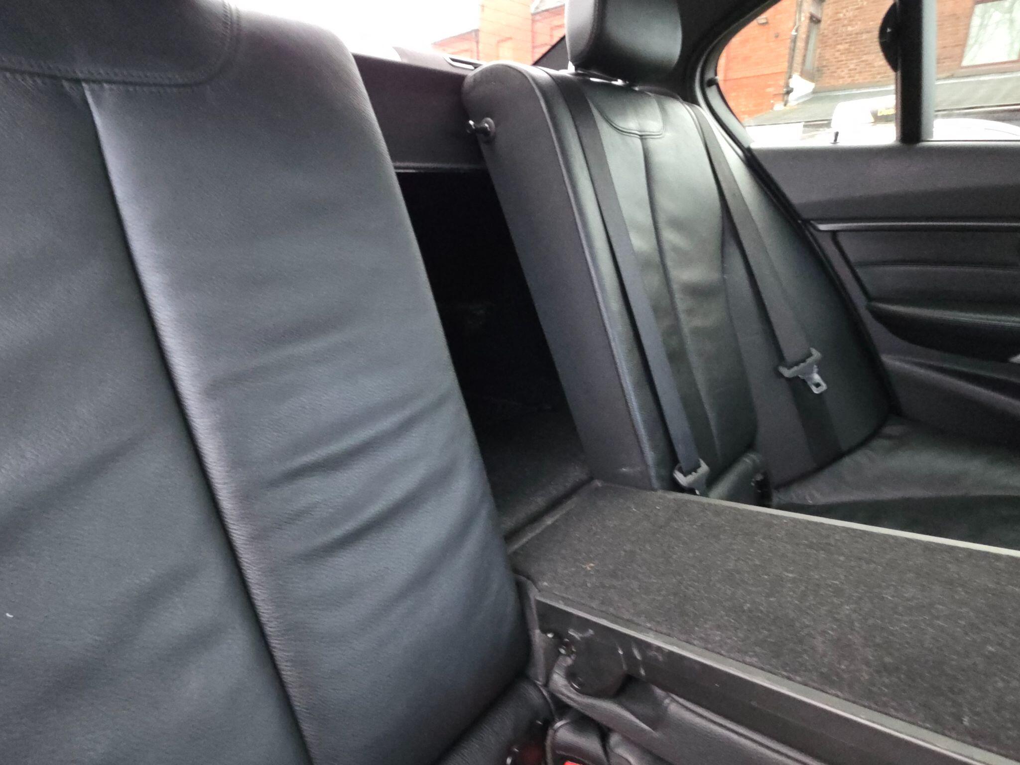 2013 BMW 3 Series image 21