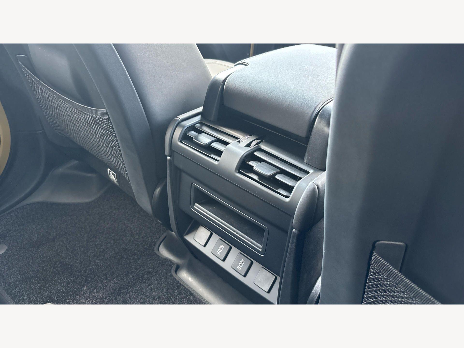 Land Rover Defender view 22