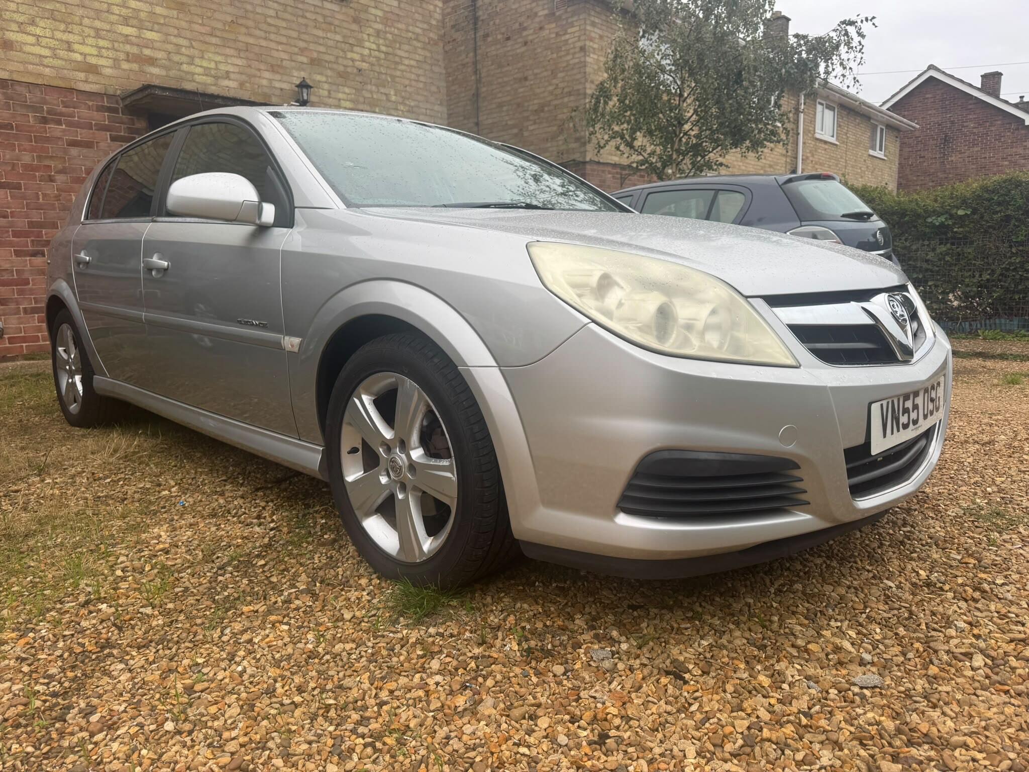Vauxhall Signum