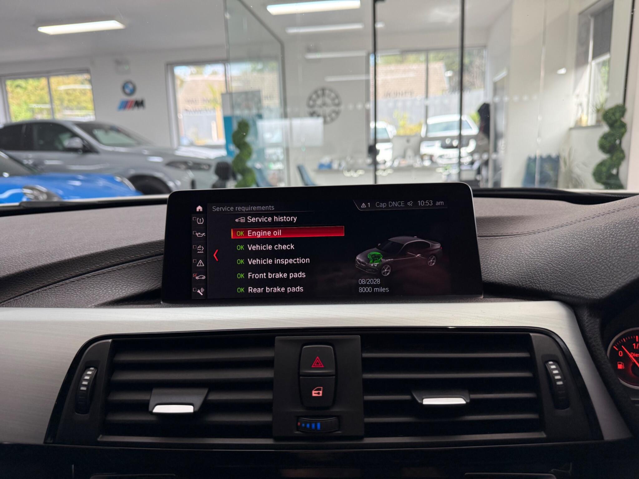 BMW 3 Series view 14