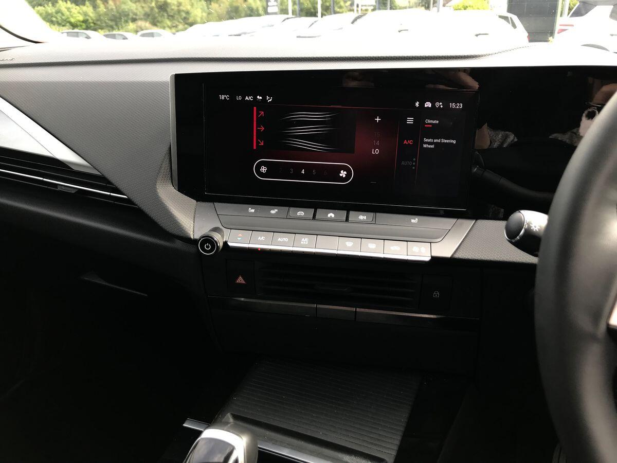 Vauxhall Astra view 13