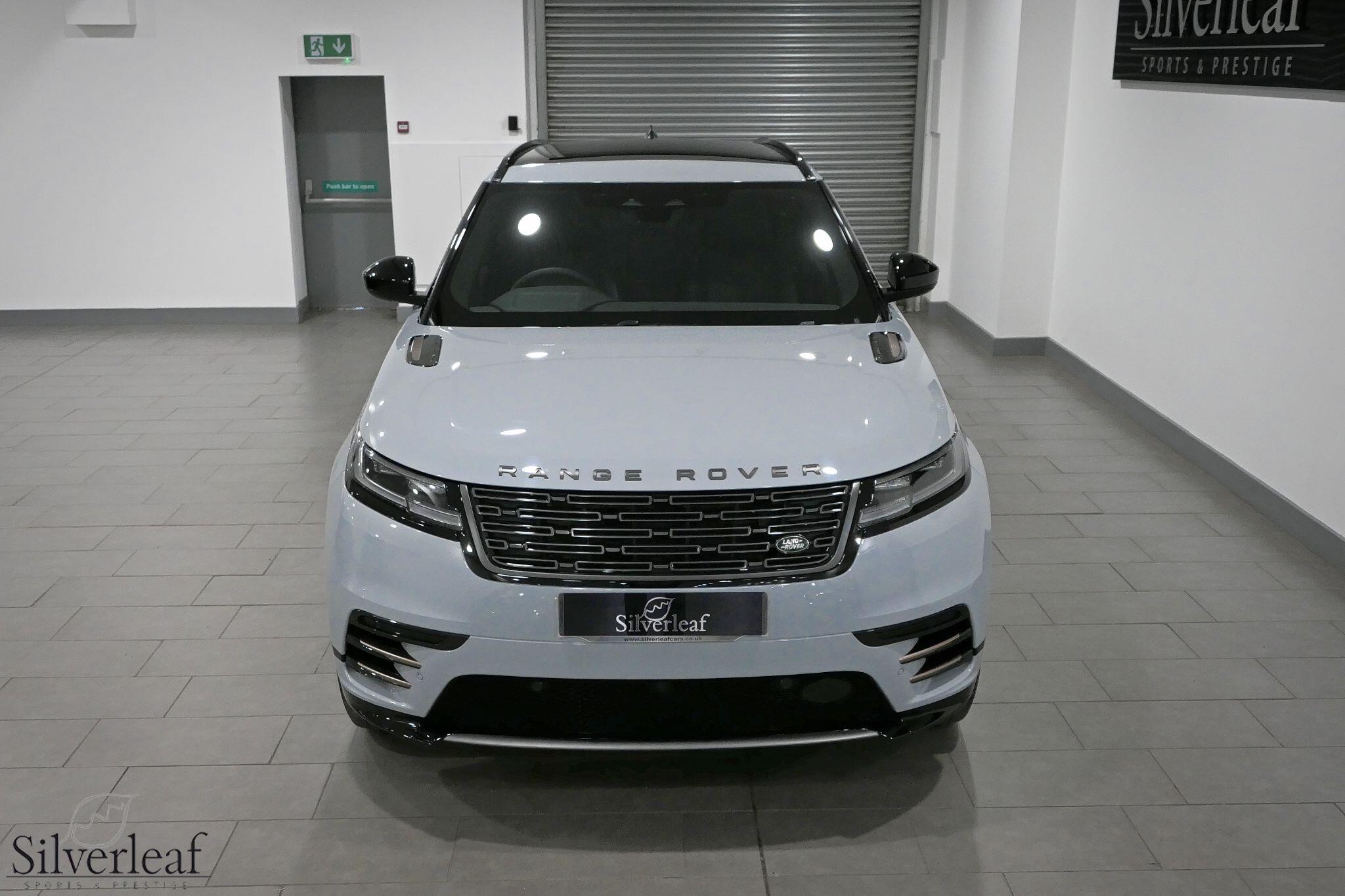 Land Rover Range Rover Velar view 35