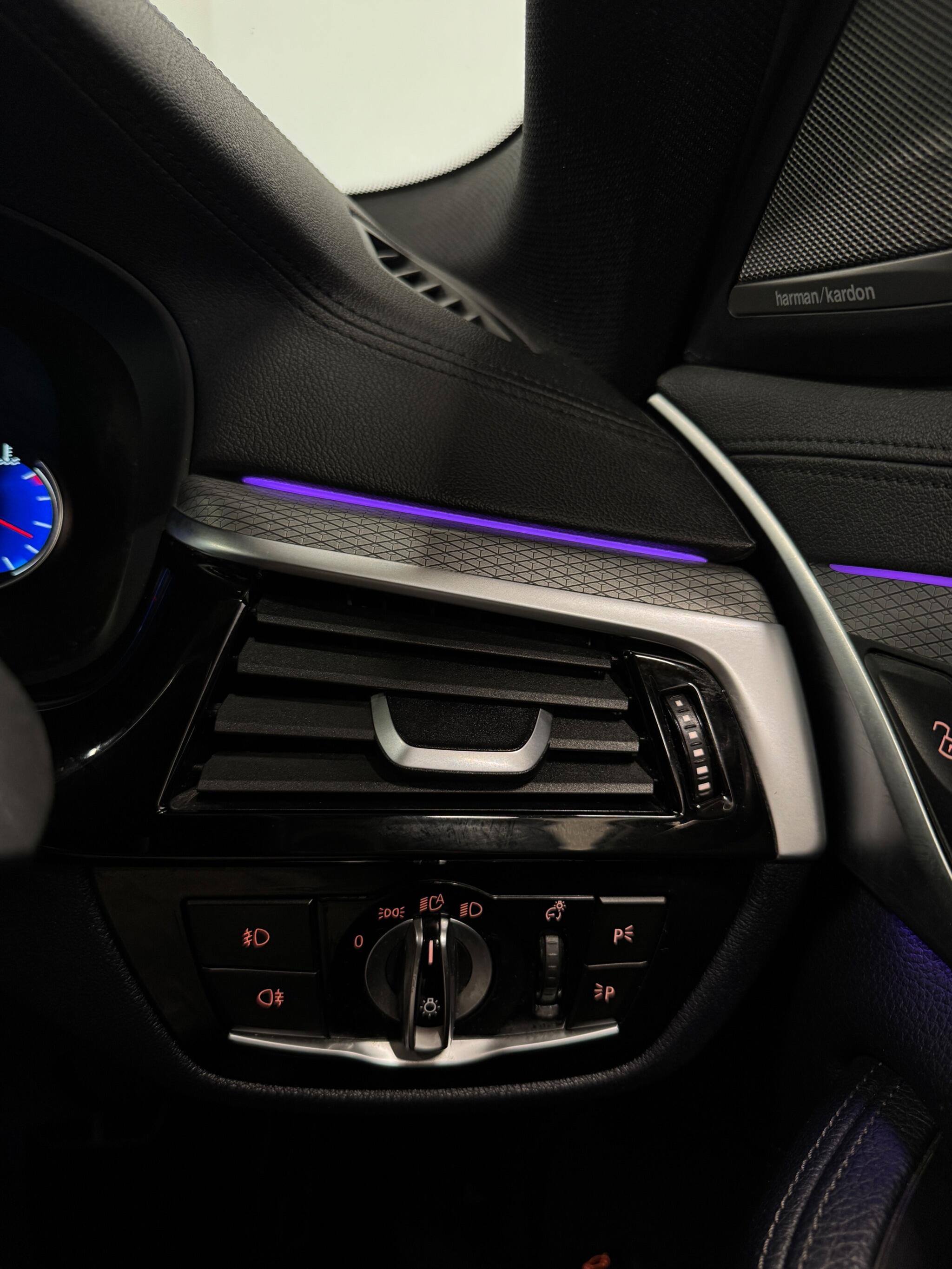 BMW 5 Series view 26