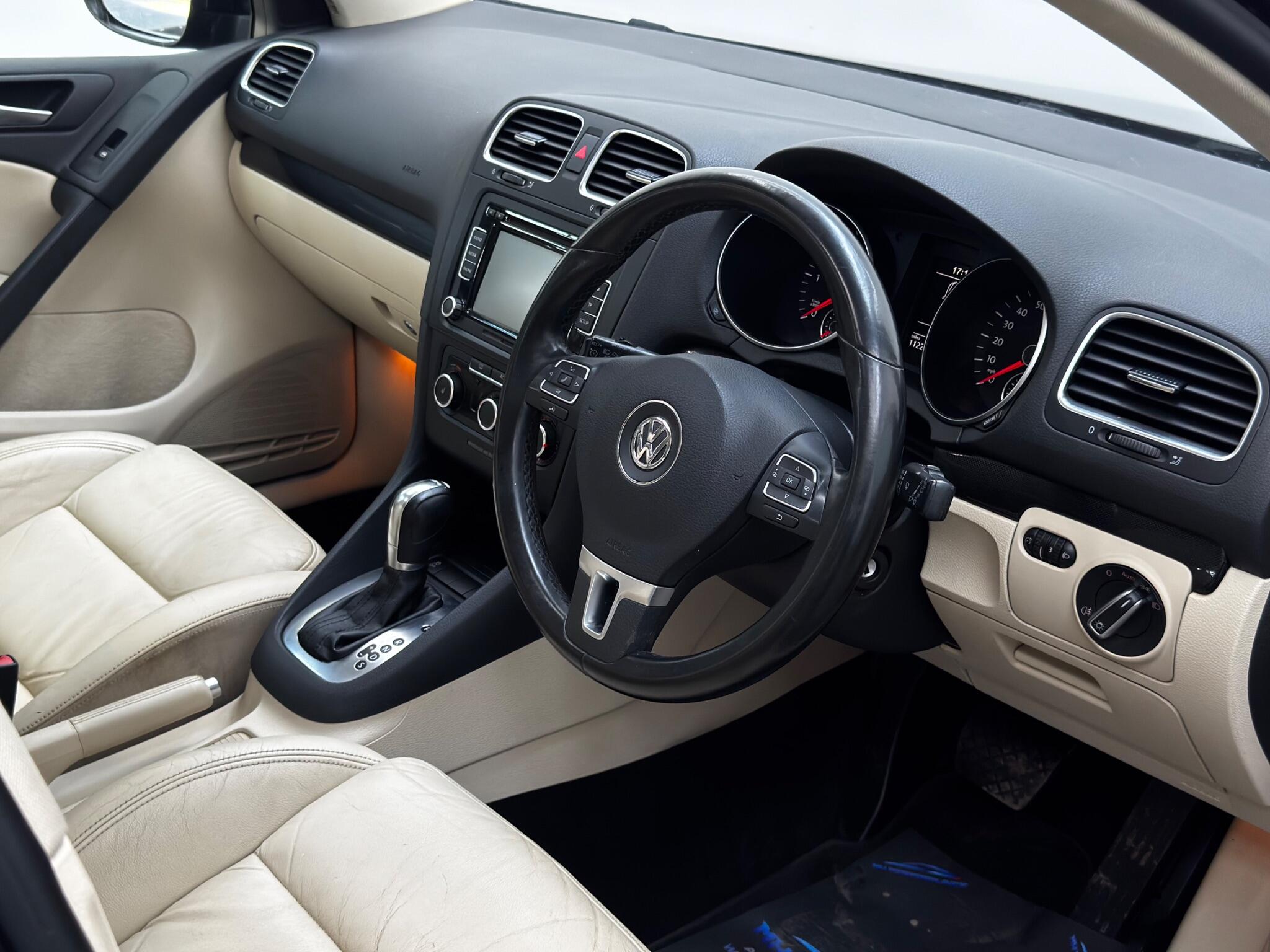 Volkswagen Golf view 48