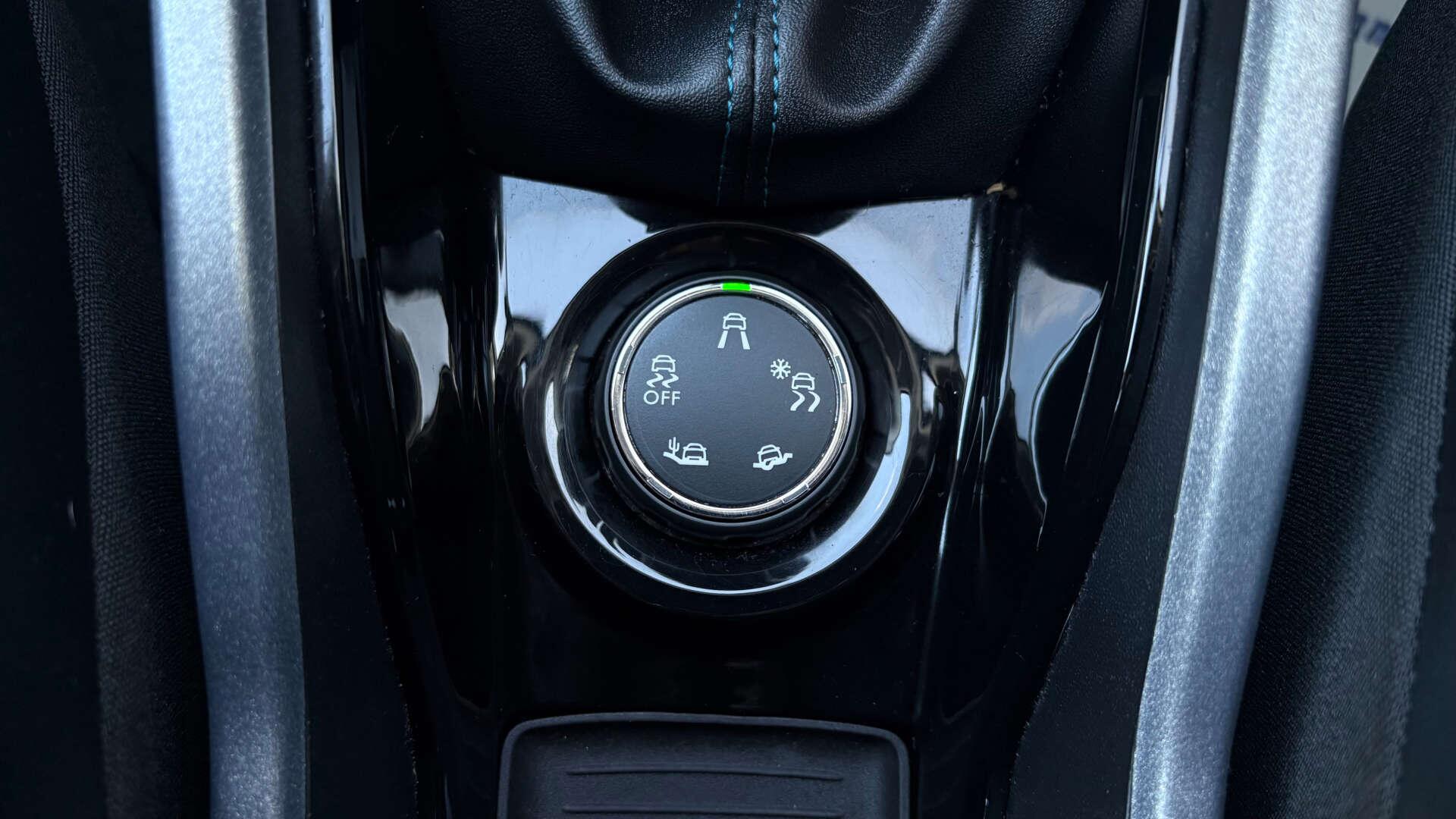 Peugeot 2008 view 31