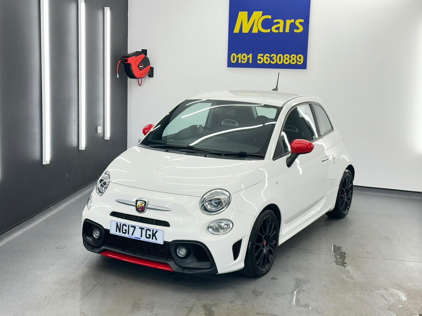 Abarth 595 view 3