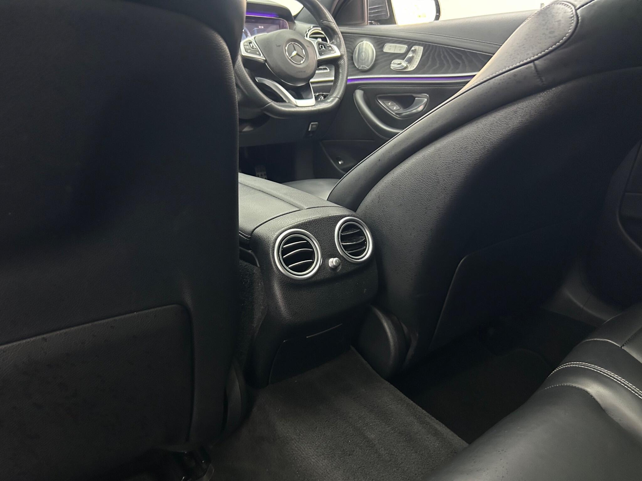 Mercedes-Benz E Class view 15