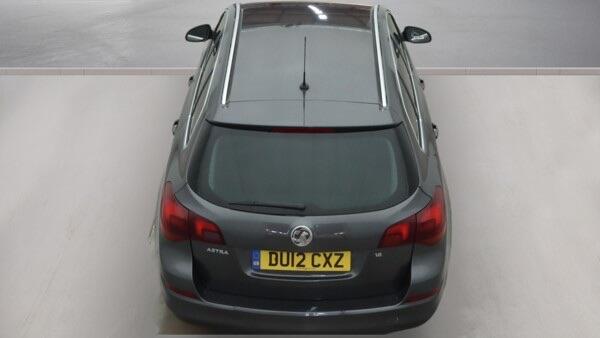 Vauxhall Astra view 8