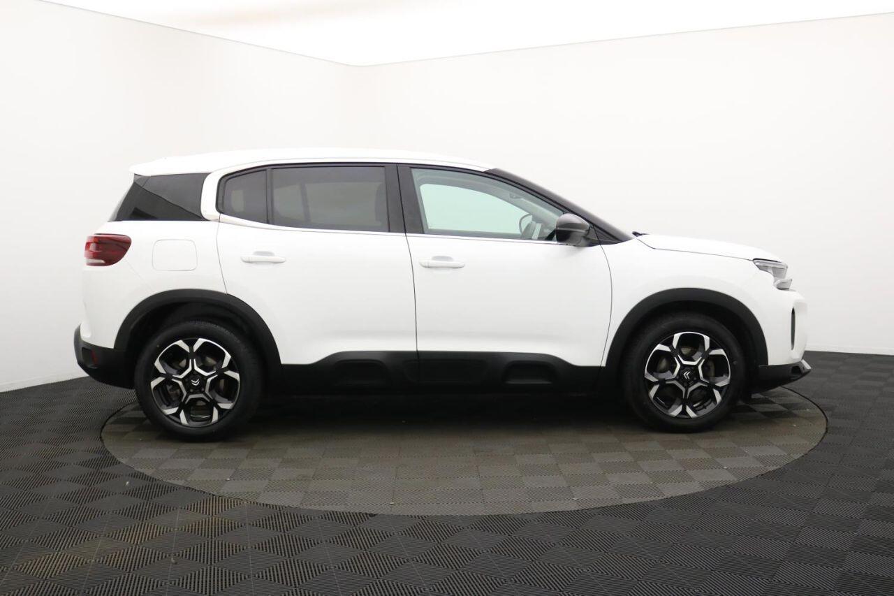 Citroen C5 Aircross view 2